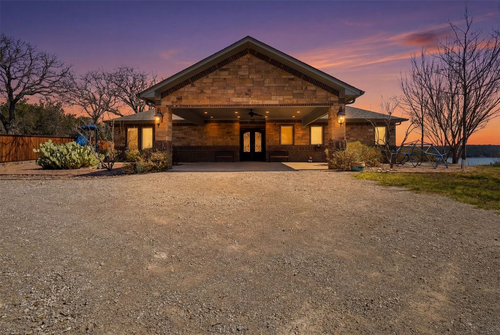 186 Long Drive, Palo Pinto, TX 76484