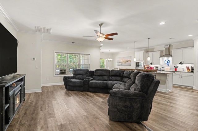2948 Moss Bridge Ln., Myrtle Beach, SC 29579
