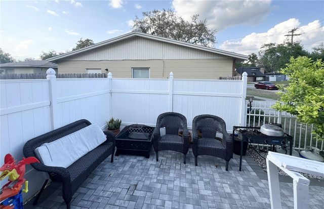 10804 N MYRTLE STREET, Tampa, FL 33617