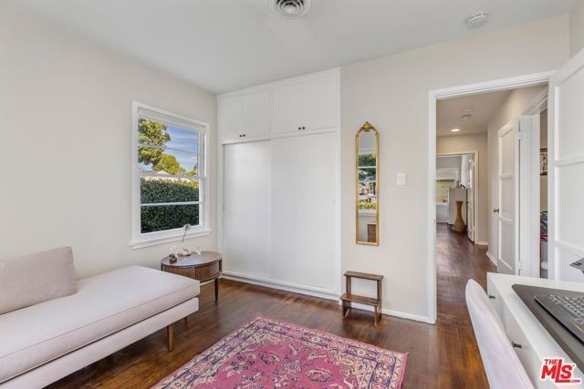 6050 Allott Avenue, Van Nuys (los Angeles), CA 91401