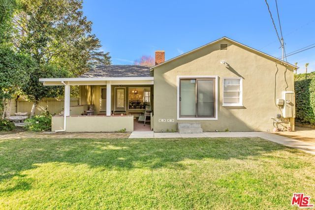 6050 Allott Avenue, Van Nuys (los Angeles), CA 91401