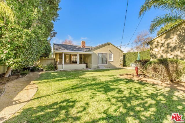 6050 Allott Avenue, Van Nuys (los Angeles), CA 91401