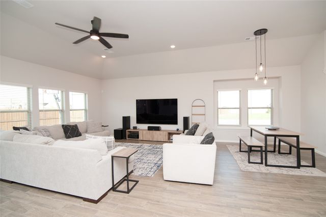 1345 Fox Glen Trail, Crowley, TX 76036