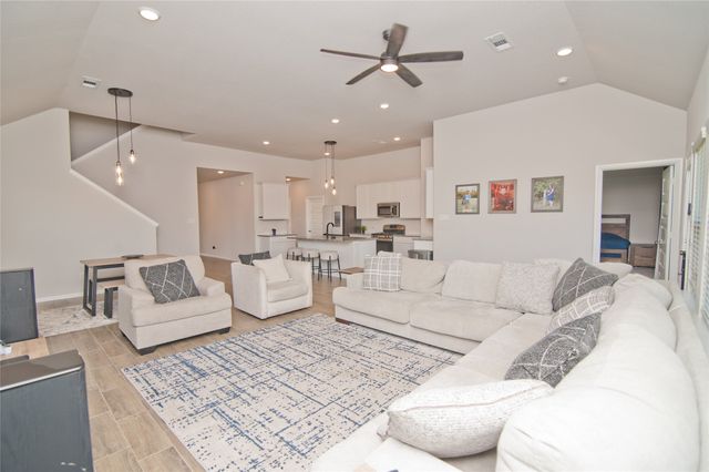 1345 Fox Glen Trail, Crowley, TX 76036
