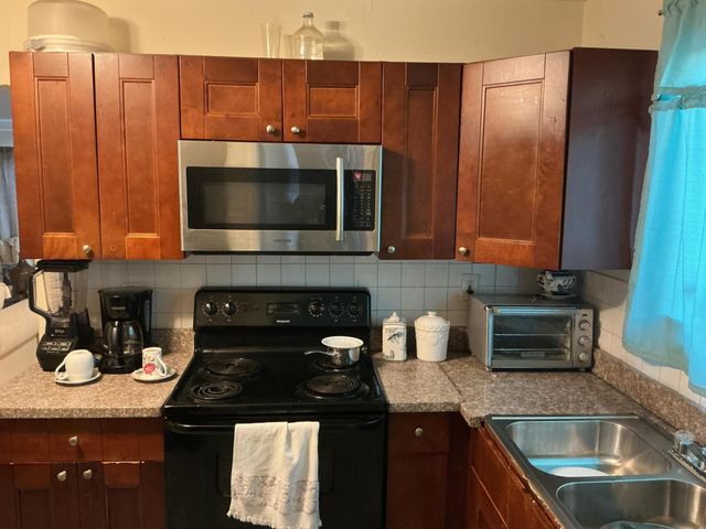 1201 NW 51st Avenue, Lauderhill, FL 33313