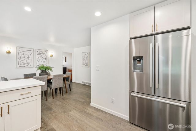 13950 127th Place NE, Kirkland, WA 98034