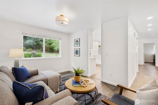13950 127th Place NE, Kirkland, WA 98034