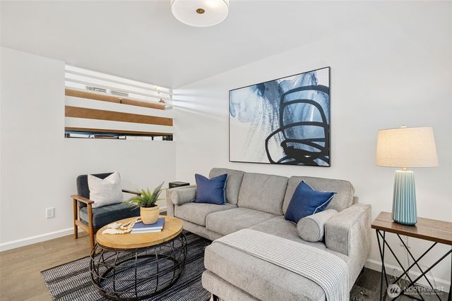 13950 127th Place NE, Kirkland, WA 98034