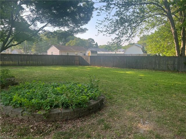 32 George CT, Hampton, VA 23663