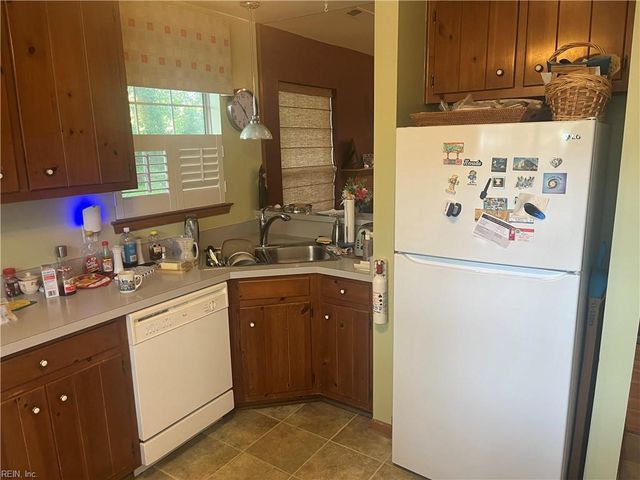 32 George CT, Hampton, VA 23663