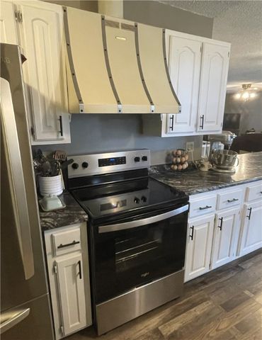 565 County Road 1750, London, AR 72847