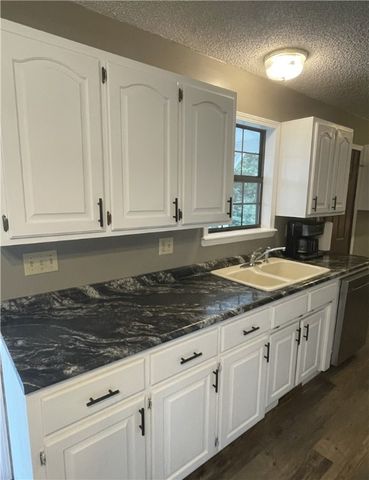 565 County Road 1750, London, AR 72847