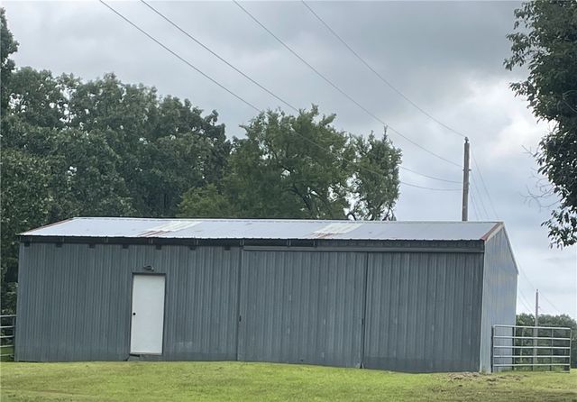 565 County Road 1750, London, AR 72847