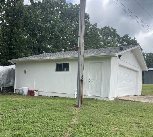 565 County Road 1750, London, AR 72847