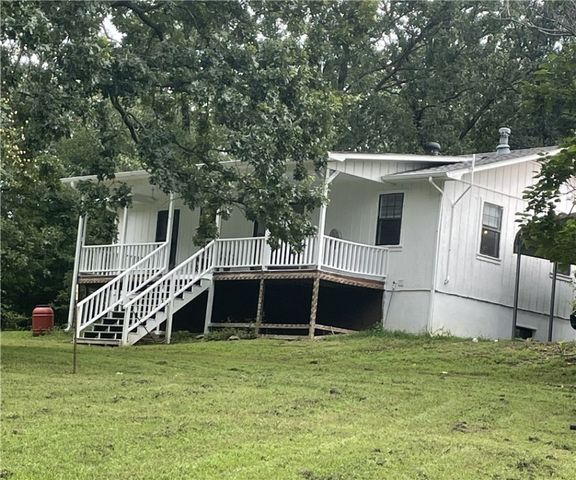 565 County Road 1750, London, AR 72847