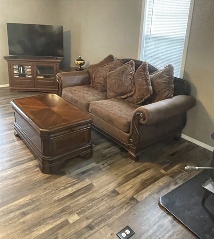 565 County Road 1750, London, AR 72847