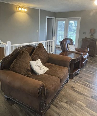 565 County Road 1750, London, AR 72847