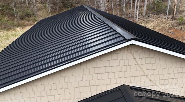 498 Coxes Creek Road, Burnsville, NC 28714