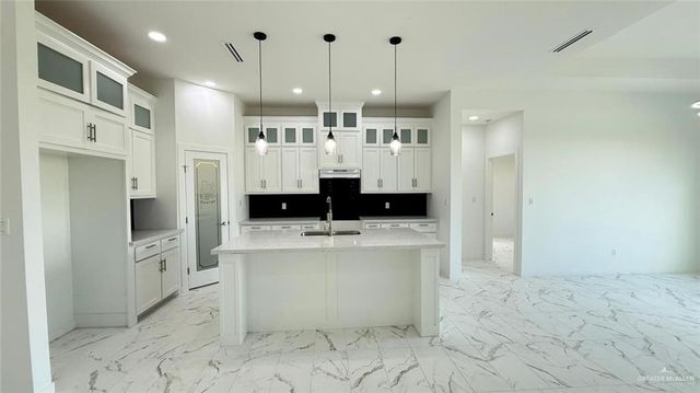 1004 Edgewood Drive, Alton, TX 78573