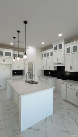 1004 Edgewood Drive, Alton, TX 78573