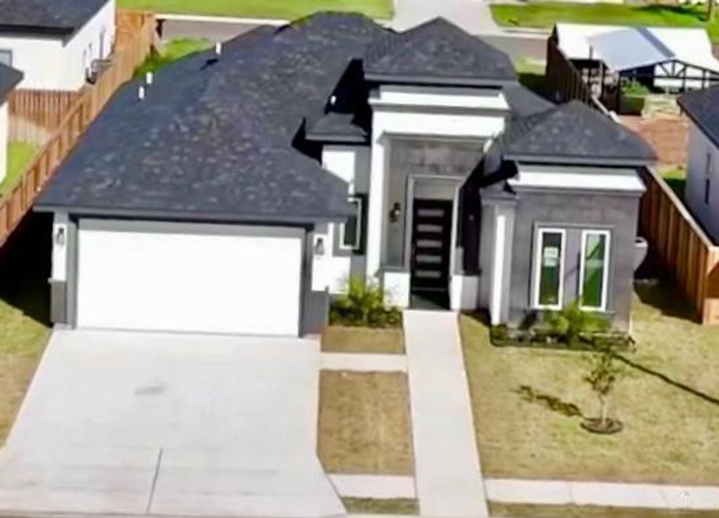 1004 Edgewood Drive, Alton, TX 78573