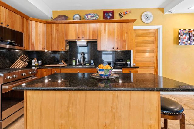 3619 S Parnell Avenue, Chicago, IL 60609