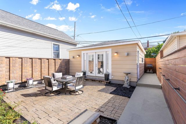 3619 S Parnell Avenue, Chicago, IL 60609