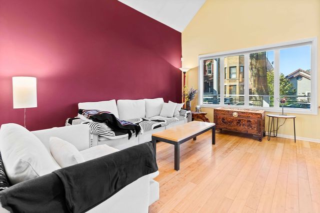 3619 S Parnell Avenue, Chicago, IL 60609