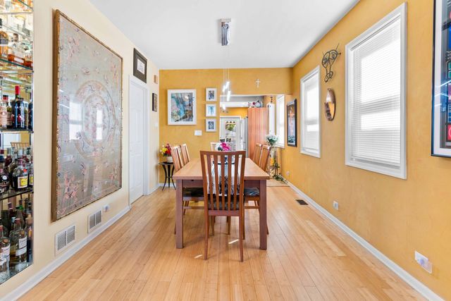 3619 S Parnell Avenue, Chicago, IL 60609