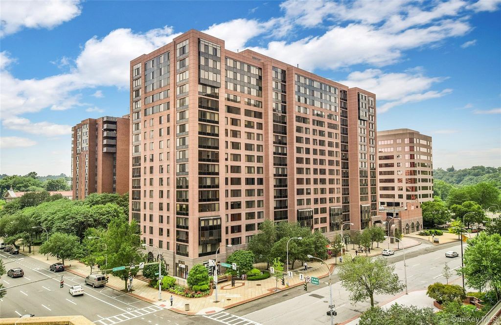 4 Martine Avenue 221, White Plains, NY 10606