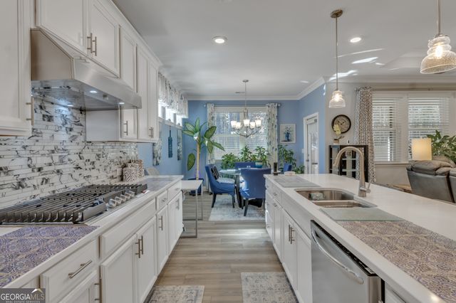 140 Amherst Way, Fayetteville, GA 30215