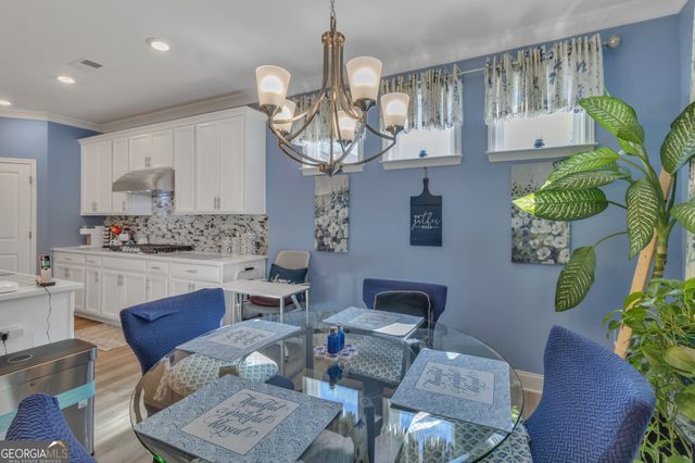 140 Amherst Way, Fayetteville, GA 30215