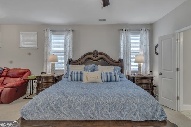 140 Amherst Way, Fayetteville, GA 30215