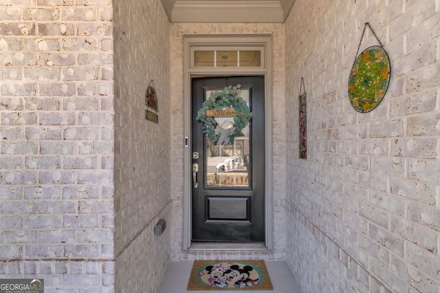 140 Amherst Way, Fayetteville, GA 30215