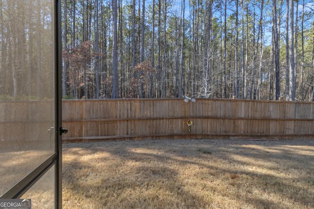 140 Amherst Way, Fayetteville, GA 30215