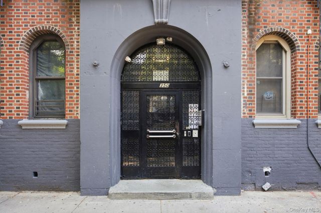 350 S 4th Street 4F, Brooklyn, NY 11211