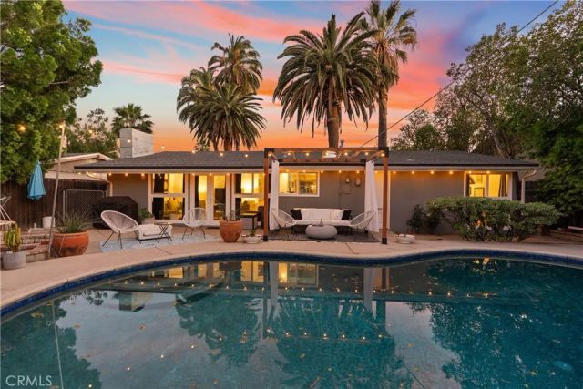 16421 Gledhill Street, North Hills, CA 91343