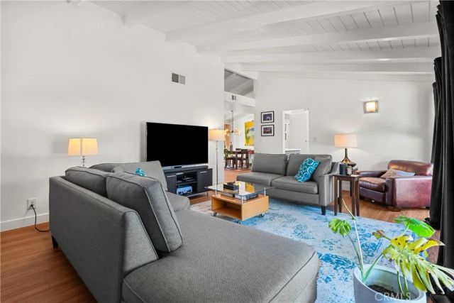 16421 Gledhill Street, North Hills, CA 91343