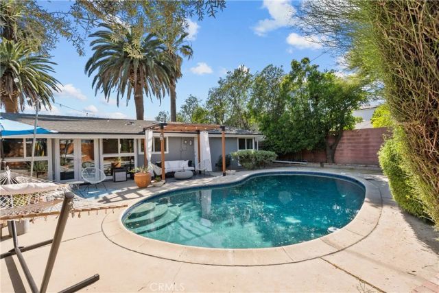 16421 Gledhill Street, North Hills, CA 91343