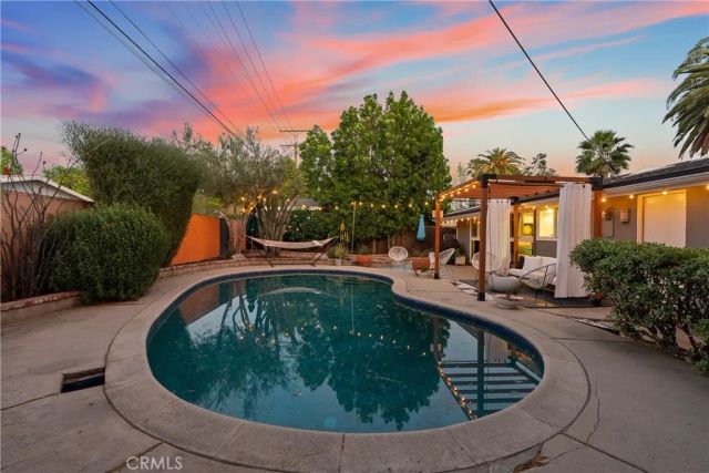 16421 Gledhill Street, North Hills, CA 91343