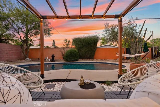 16421 Gledhill Street, North Hills, CA 91343