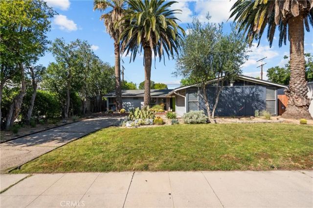 16421 Gledhill Street, North Hills, CA 91343