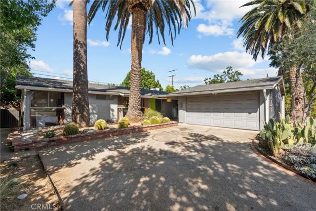 16421 Gledhill Street, North Hills, CA 91343