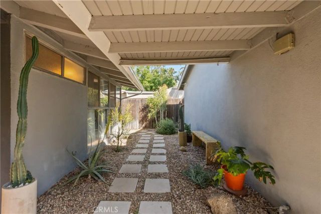 16421 Gledhill Street, North Hills, CA 91343