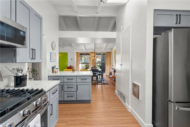 16421 Gledhill Street, North Hills, CA 91343