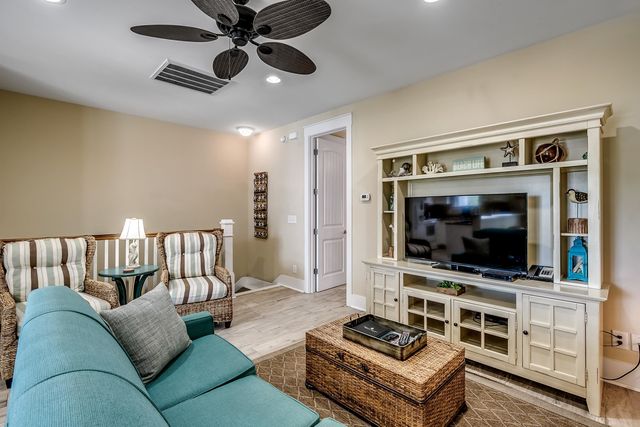 4914 Cinzia Ln, North Myrtle Beach, SC 29582