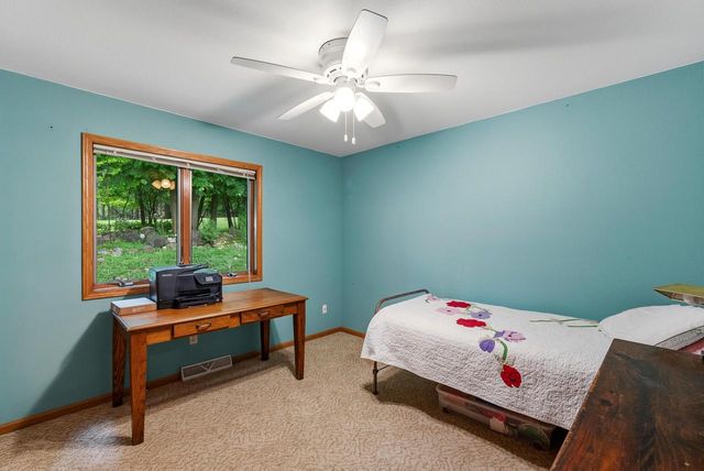981 E Loos STREET, Hartford, WI 53027