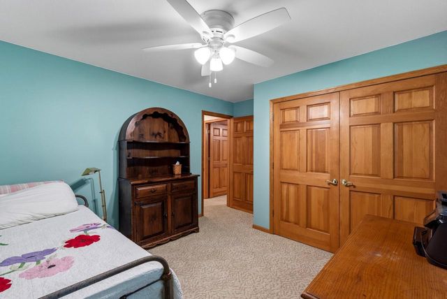 981 E Loos STREET, Hartford, WI 53027