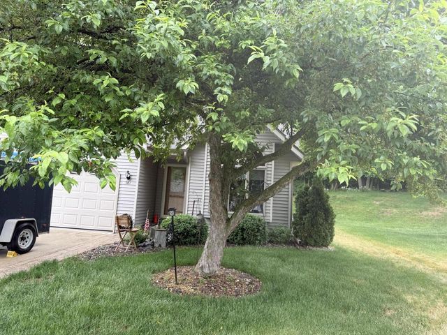 981 E Loos STREET, Hartford, WI 53027