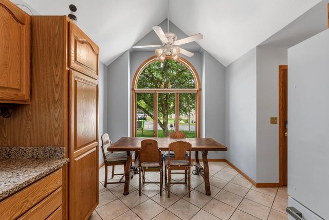 981 E Loos STREET, Hartford, WI 53027